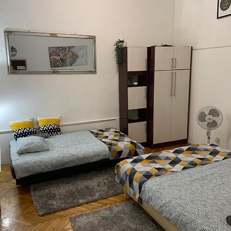 Small Cosy Apartment Near The Famous Westend City Center ブダペスト エクステリア 写真